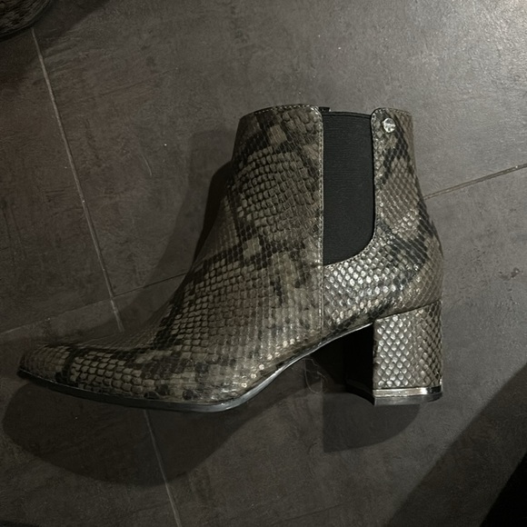 Calvin Klein snake print ankle boot - Picture 3 of 8